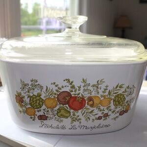 Corning Ware, 3qt, Casserole dish with lid